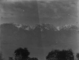 Gebirgszug : Ein Gebirgszug im Tian Shan Hochgebirge