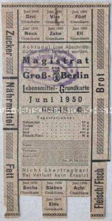 Fragment einer Lebensmittel-Karte des Magistrats von Groß-Berlin für das Jahr 1952 mit Werbung für die Nationale Front auf der Rückseite