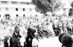 Bernau: Reihe der Ehrengäste