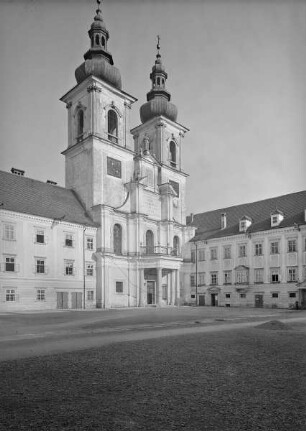 Stift (Gebäude)