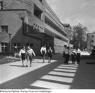 Junge Sanitäter Schwesternschule