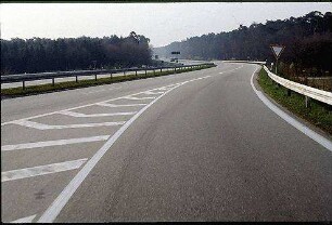 Ausfahrt aus Tangente West (Mannheim Richtung Hockenheim) zu Hauptfahrbahn West der B36 (Schwetzingen Richtung Hockenheim)