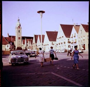 Schwandorf: Marktplatz mit Giebelhäusern