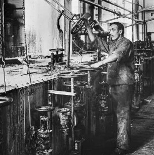 Die I. Saturation des geschiedenen Saftes : Technikgeschichte | Technik und Wirtschaft | Zucker, seine Gewinnung und Verarbeitung