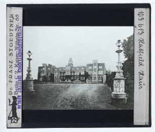Hatfield, Hatfield House