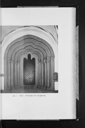 Fig. 6. Ahus. Südportal des Langhauses.