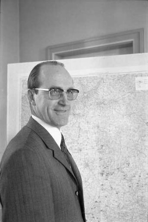 Präsident der Oberpostdirektion Karlsruhe Heinrich Flümann