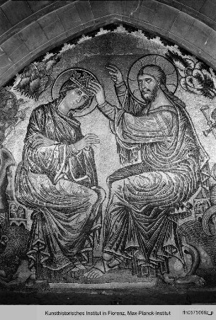Marienkrönung (mit Cherubim, Evangelistensymbolen und musizierenden Engeln)