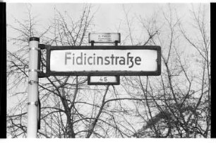 Kleinbildnegativ: Fidicinstraße, 1976