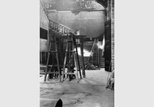 Bauarbeiten in der Eingangshalle der Nationalgalerie