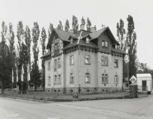 Verwaltungsgebäude