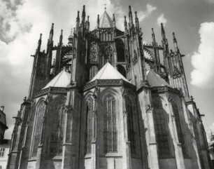 Der gotische Turm des Veitsdoms