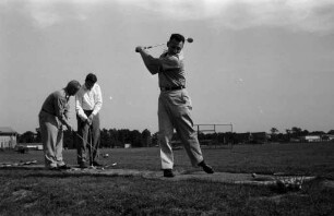 Golfplatz in der Paul-Revere-Village für die amerikanischen Besatzungsstreitkräfte.