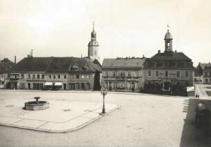 Radeburg. Marktplatz mit Rathaus