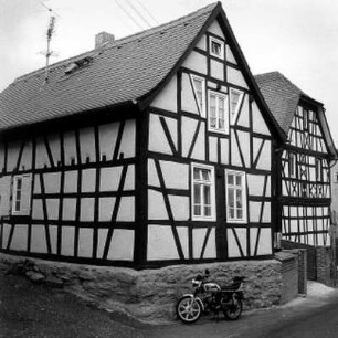 Hofheim am Taunus, Alt Lorsbach 22