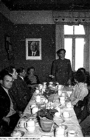 Ministerpräsident Seydewitz mit Sportler