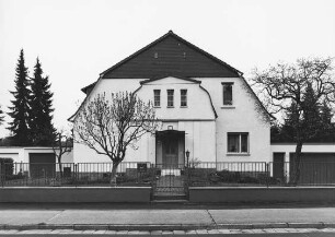 Einfamilienwohnhaus; Hanau, Hochstädter Landstraße 105