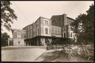 Festspielhaus, Bayreuth: Ansicht von Osten