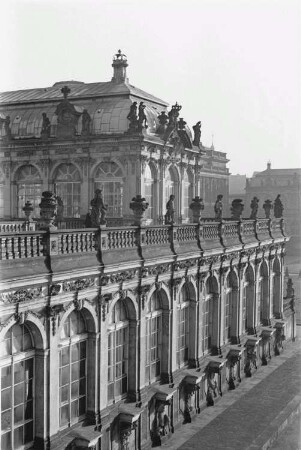 Dresden-Altstadt. Zwinger (1709/1728; M. D. Pöppelmann). Teilansicht von einer Zwingerbalustrade