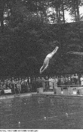 Dresden, Neustadt, Bärnsdorfer Straße, 1. Sportfest, Bühlau, 1. Schwimmfest des Kommunalen Sportes, 5.August 1945