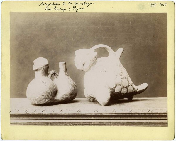 Clay vessels from the Restrepo y Pizano Collection, Antigüedades de los Quimbayas