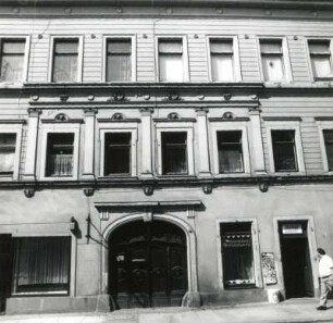 Oederan, Große Kirchgasse 2. Wohnhaus mit Ladeneinbau (1797). Straßenfront