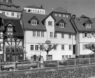Wohnhaus; Lauterbach, Am Graben 5