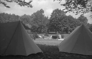 Sommerbetrieb auf dem Campingplatz beim Kühlen Krug.
