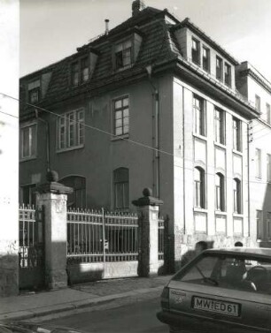 Mittweida, Oststraße 55. Fabrik. Verwaltungsgebäude und Hoftor