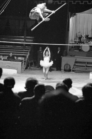 Gastspiel des Zirkus Sarrasani in Karlsruhe.