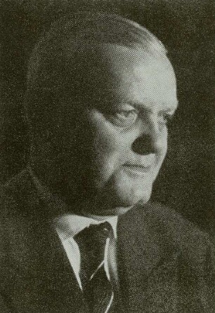 Bildnis des Obermedizinalrates Dr. Martin Fröhlich, Präsident der Wissenschaftlichen Gesellschaft für Tuberkulose und Lungenkrankheiten der DDR
