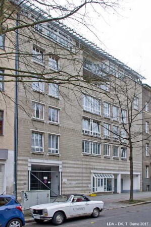 Wohn- und Geschäftshaus; Berlin, Mitte