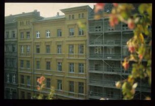 Diapositiv: Adalbertstr. 80-81, 1983