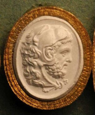 Bärtiger Herkules, mit der Löwenhaut bedeckt (Daktyliothek, Erstes Mythologisches Tausend)