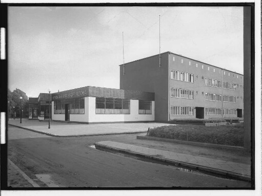 Baublock Luruper Chaussee Nr. 1 : [Ladenzeile, Wohnblock]