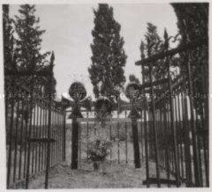 Wehrmachtssoldaten, Soldatengrab, Deutsche Heldengräber auf dem Friedhof von Korinth
