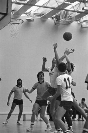 1. Karlsruher Basketball-Turnier für Gymnasien