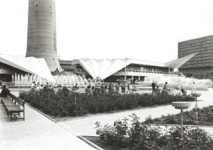 Berlin-Mitte. Fernsehturm. Umbauung des Turmfußes (1969-1972; W. Herzog,H. Aust, R. Heider)