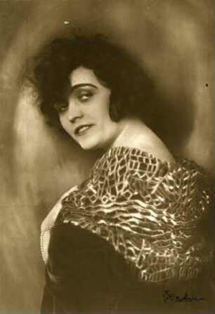 Pola Negri