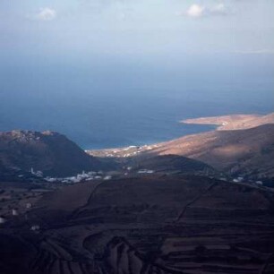 Tinos (Insel), Blick vom Exóburgo-Felsen nach Westen. Sett.9