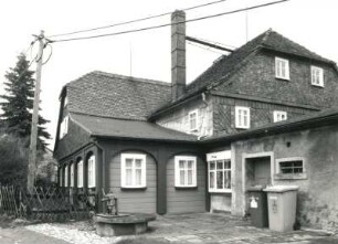 Ebersbach-Neugersdorf, Liechtensteinstraße 17. Wohnhaus (1801/1850)