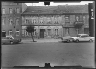 Neuruppin, Steinstraße. Wohnhaus. Straßenfront