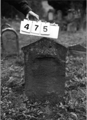 Grabstein 475 (Index: 100095263) Maße HxBxT: 67x42x11 cm: Grabstein 475
