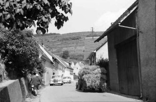 Achkarren: Durchfahrtstraße in Achkarren