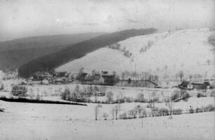 Ortschaft im Winter