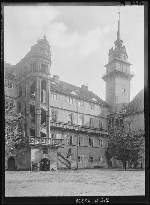 Torgau. Schlosshof Hartenfels, Wendelstein