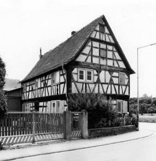 Wohnhaus; Bensheim, Jägersburger Straße 1