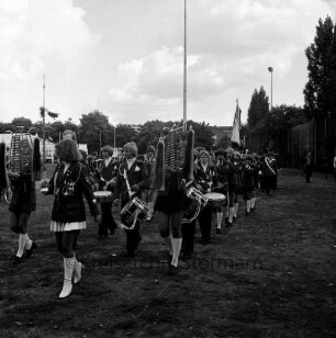Schützen- und Volksfest: Veranstalter Heimatring und Ahrensburger Schützengilde: Umzug: Aufmarsch auf dem Stormarnplatz: Jugendspielmannszug, 27. August 1978