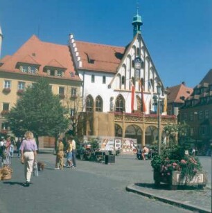 Amberg. Marktplatz mit Rathaus