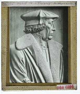 Hagenauer, Philipp von der Pfalz, Bischof von Freising (Berlin BM 3119) : Lindenholz, Relief